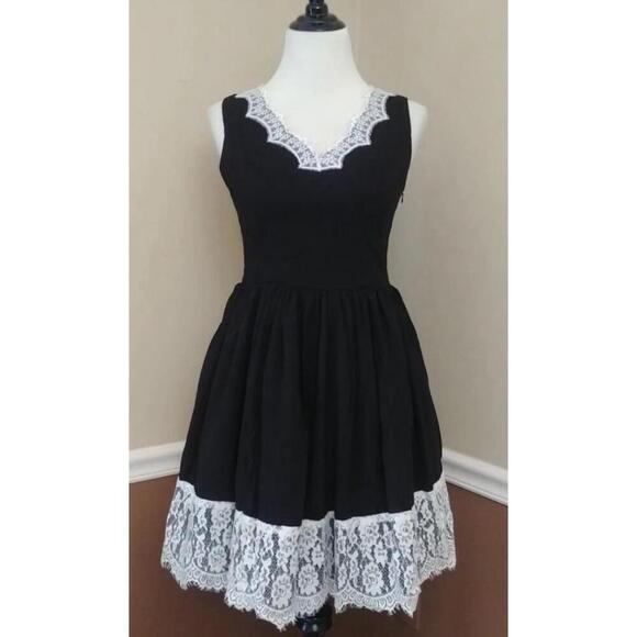 Black & White Lace Fit & Flare Rockabilly PinUp Modcloth Dress Chi Chi London - Picture 1 of 9